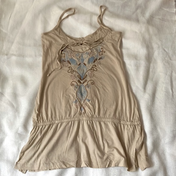Tunic tank top with embroidery and bead design - Picture 1 of 6